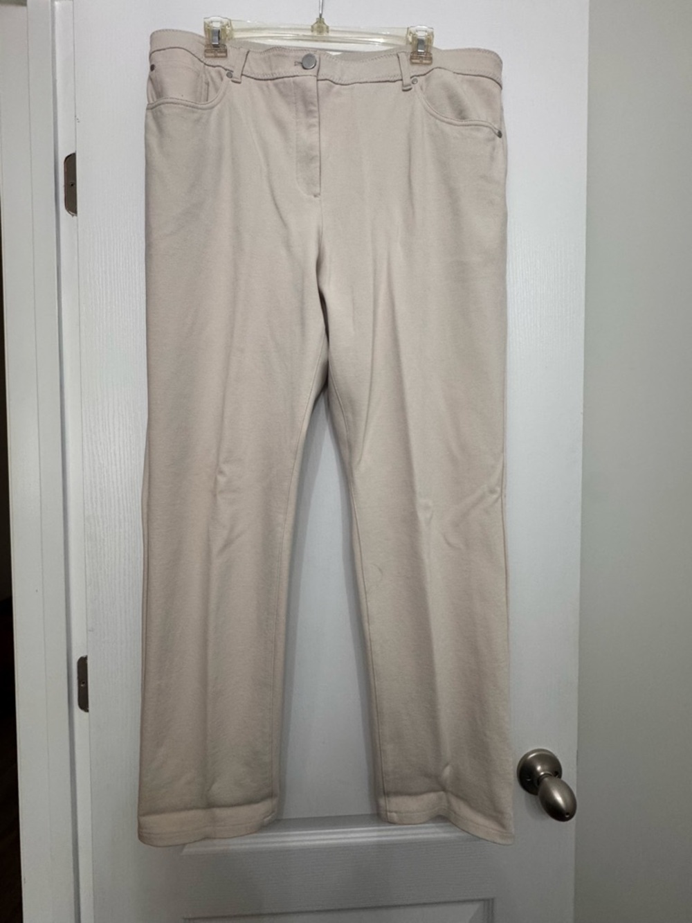 Chico's Cream/Beige So Slimming Pants